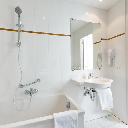 Vendome Hotel 3*